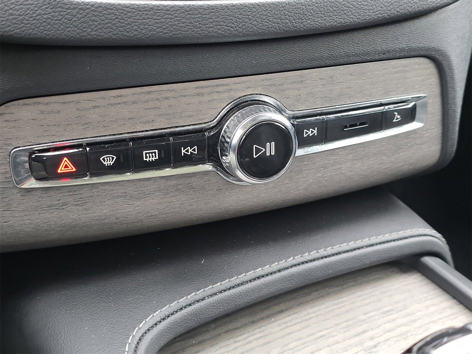 Used 2022 Volvo XC90 T6 Inscription image 27