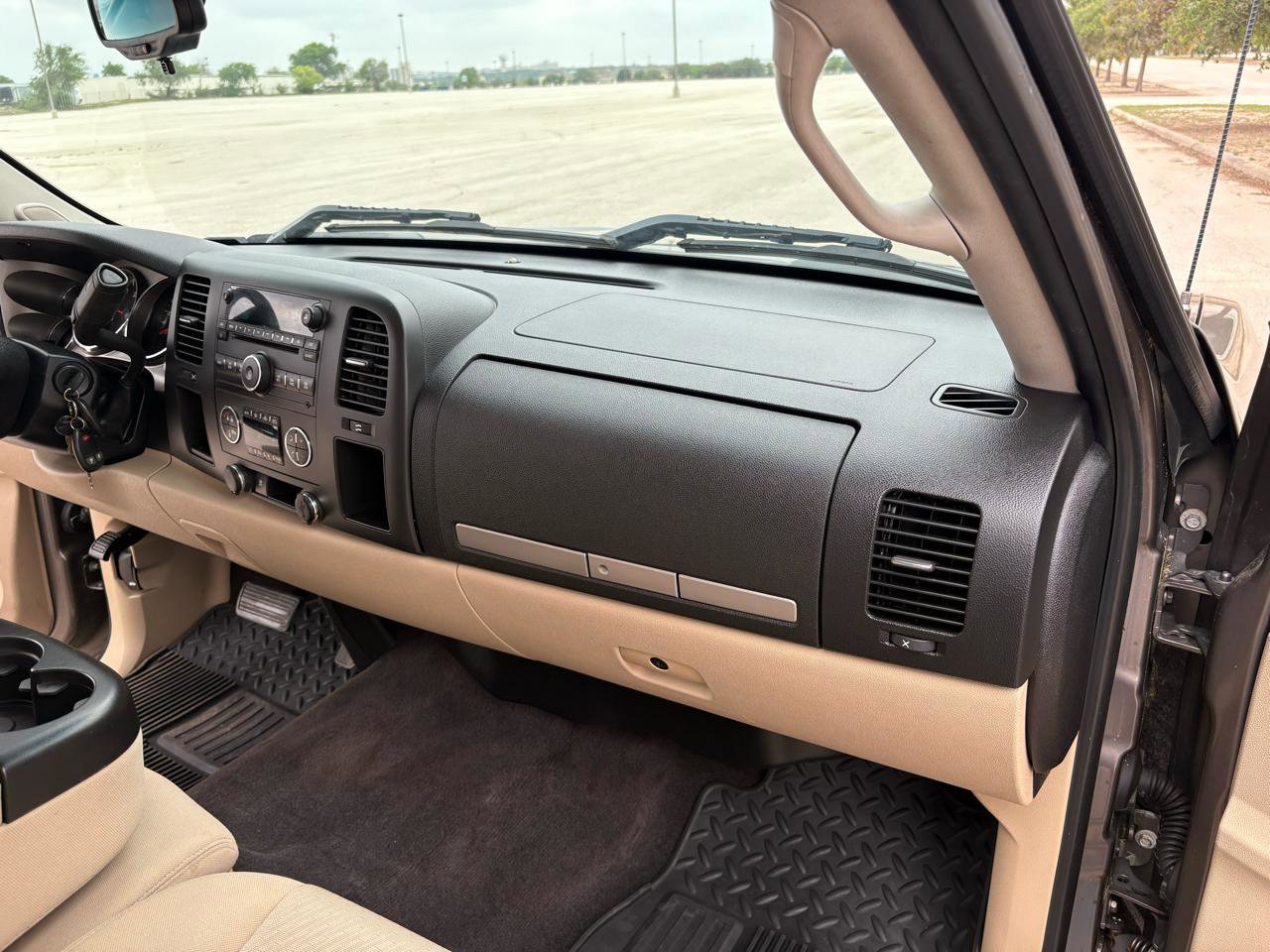Used 2011 Chevrolet Silverado 1500 LT w/ All-Star Edition image 29