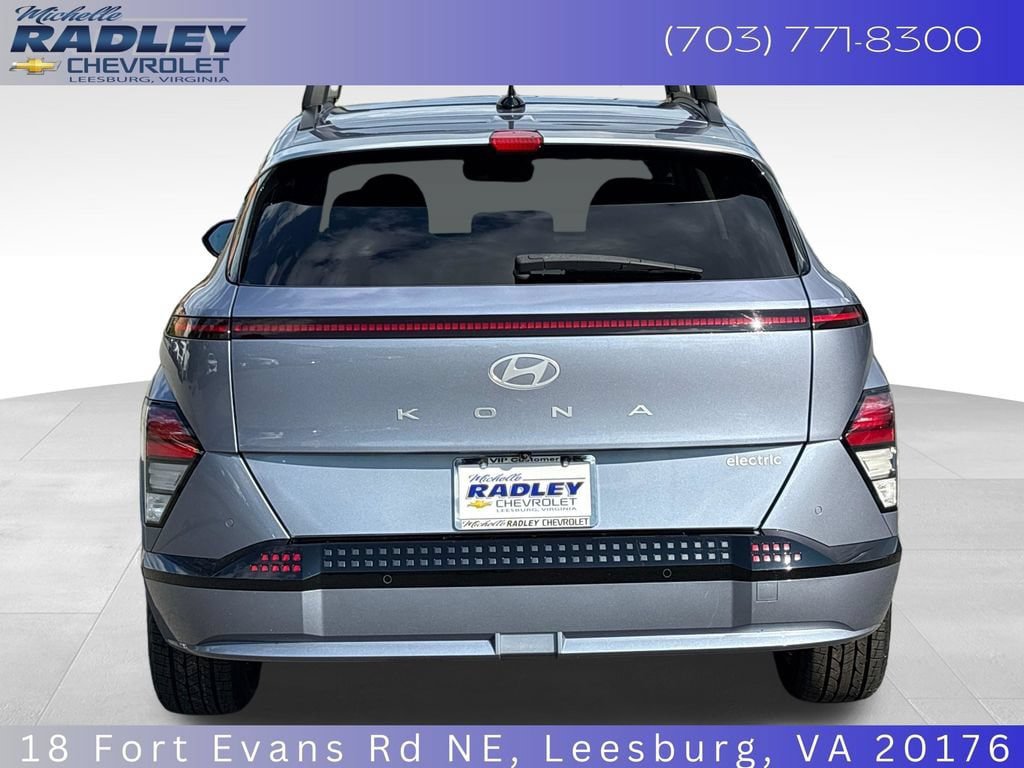 Used 2024 Hyundai Kona Limited FWD image 4