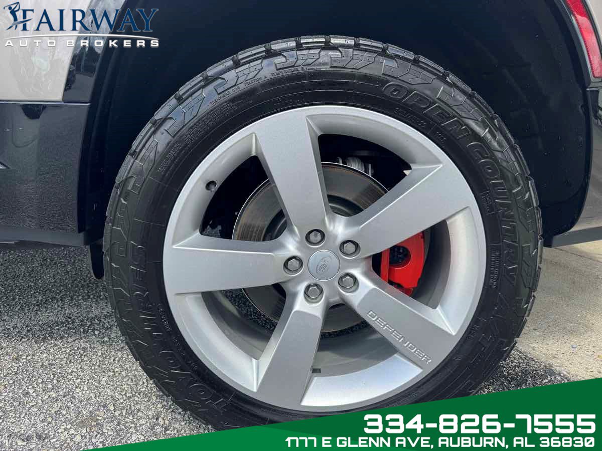 Used 2023 Land Rover Defender 130 X image 36