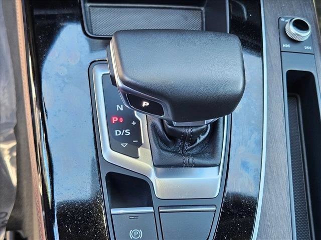 Certified 2025 Audi Q5 2.0T Premium Plus w/ Premium Plus Package image 11