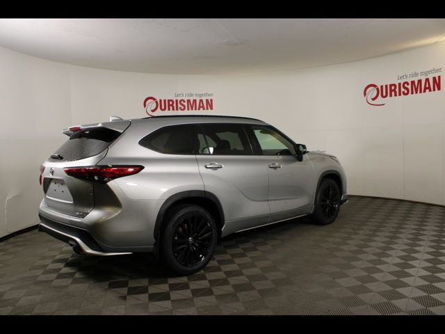 Used 2023 Toyota Highlander XSE AWD/4WD image 7