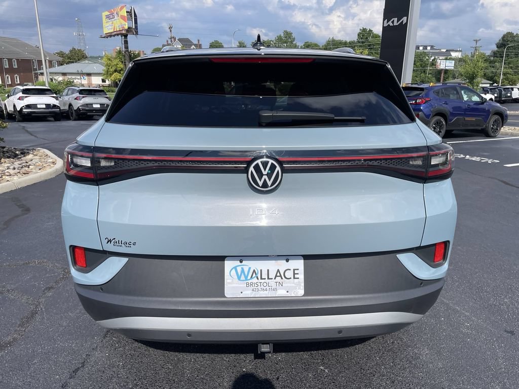 Certified 2025 Volkswagen ID.4 Pro S Plus AWD/4WD image 5