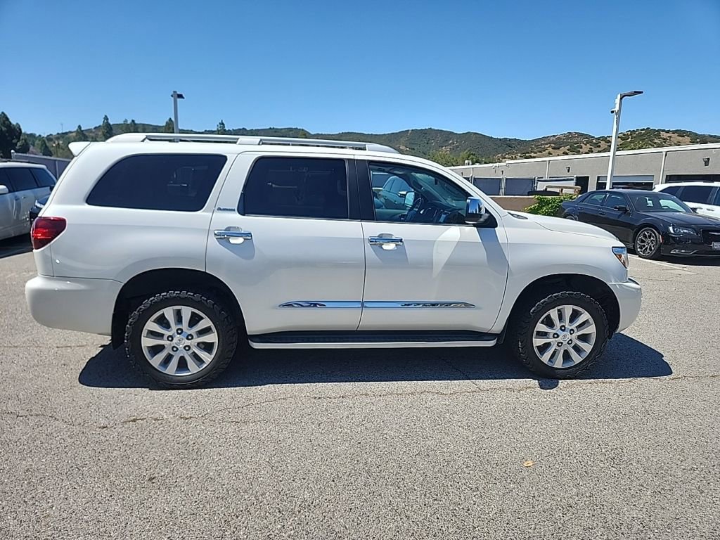 Used 2019 Toyota Sequoia Platinum AWD/4WD image 6