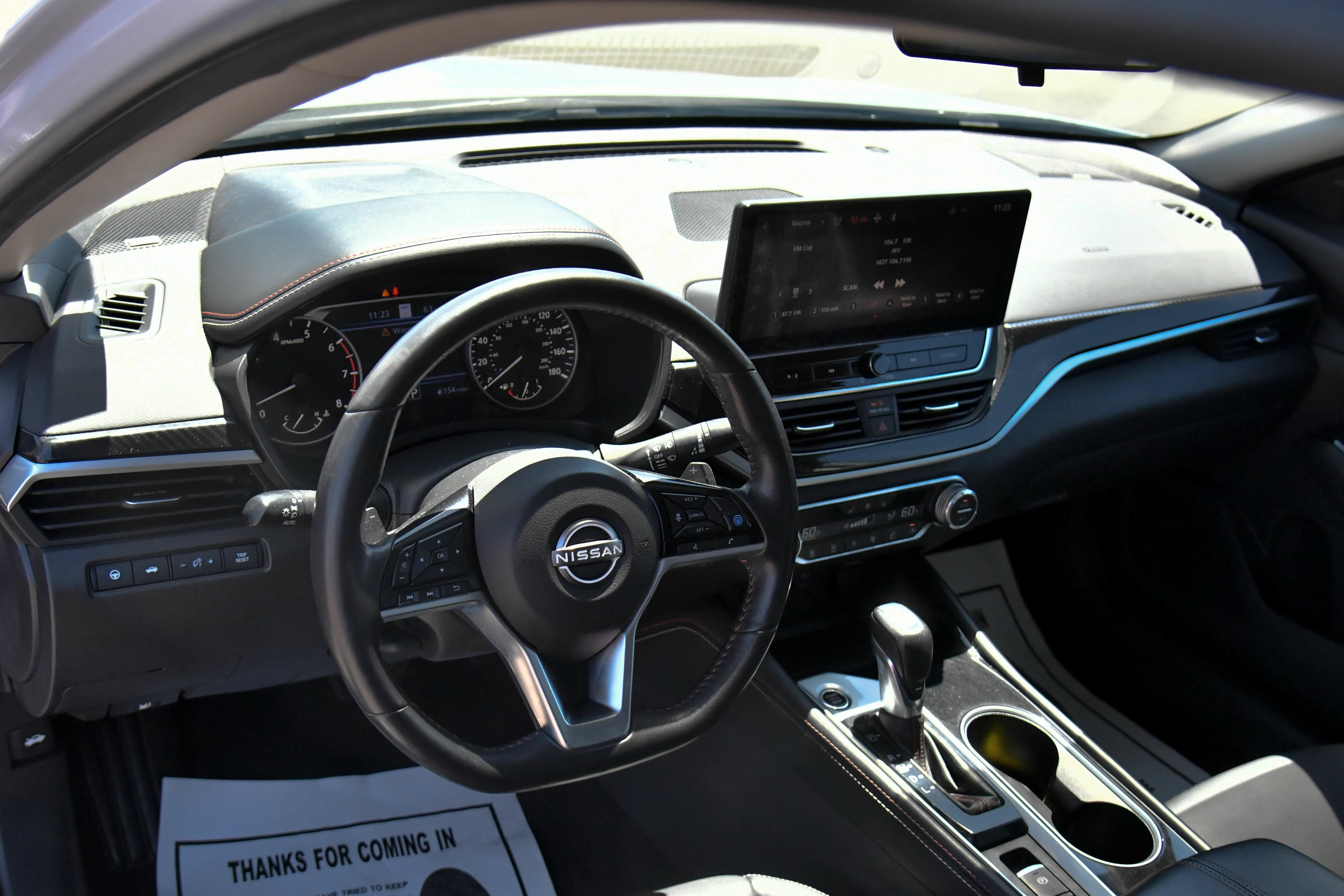 Used 2023 Nissan Altima 2.0 SR FWD image 16