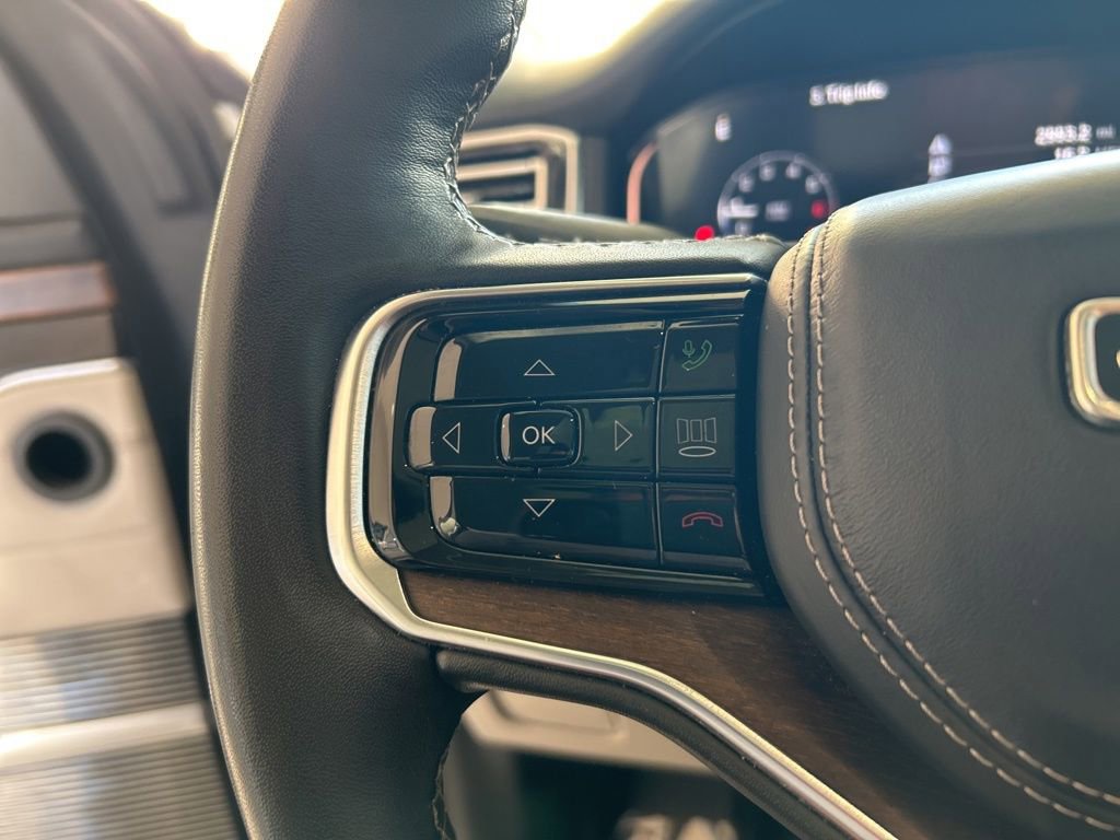 Used 2023 Jeep Grand Wagoneer L Series II image 69