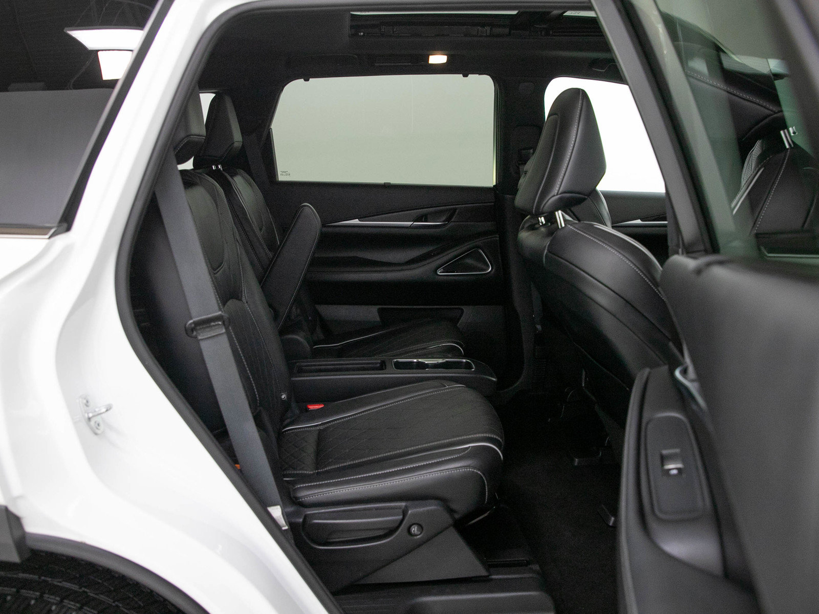 Used 2023 INFINITI QX60 Autograph AWD/4WD image 12