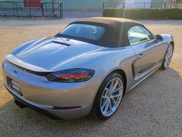 Used 2024 Porsche 718 Boxster RWD image 56