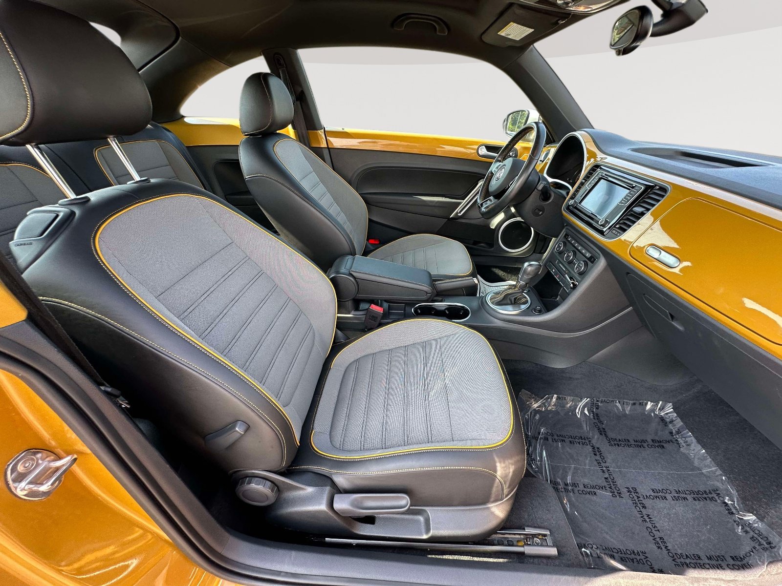 Used 2016 Volkswagen Beetle 1.8T Dune w/ Dune Technology Package FWD image 27