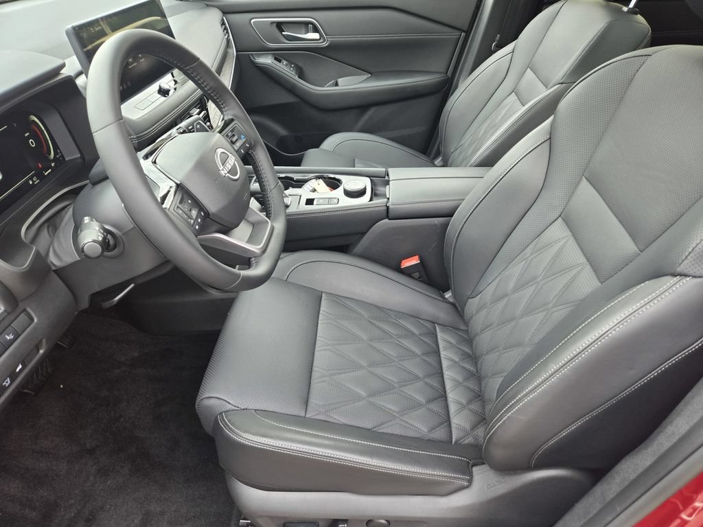 Used 2026 Nissan Rogue Platinum w/ Tech Package AWD/4WD image 13