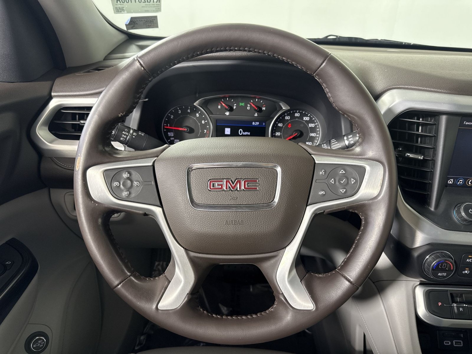 Used 2020 GMC Acadia SLT w/ Trailering Package AWD/4WD image 16