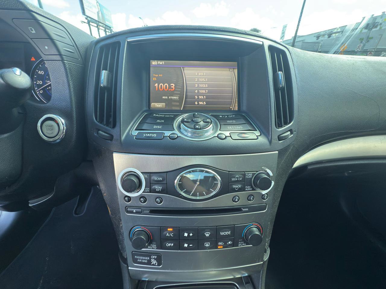 Used 2013 INFINITI G37 x w/ Premium Pkg AWD/4WD image 17