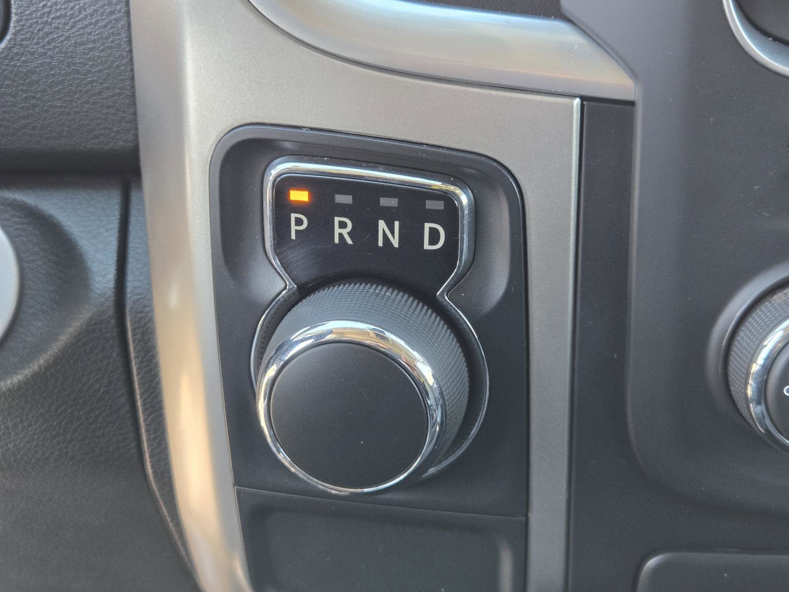 Certified 2017 RAM 1500 Classic SLT image 11