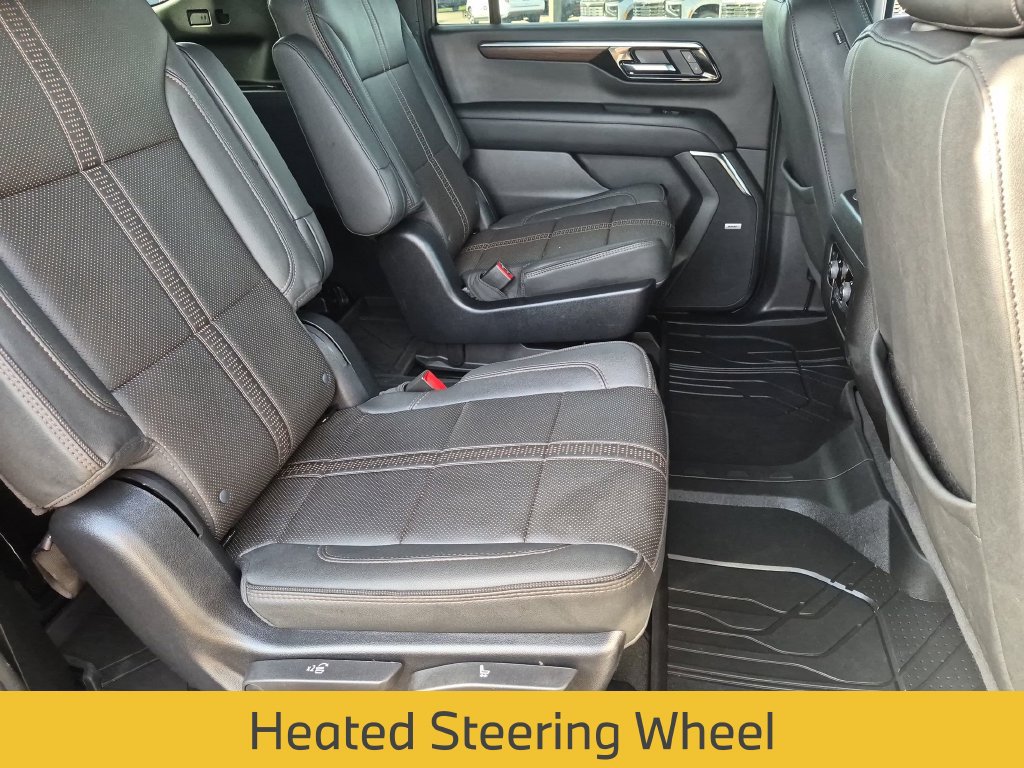 Used 2025 Chevrolet Suburban High Country AWD/4WD image 31