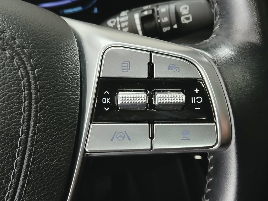 Used 2025 Kia Telluride S FWD image 30