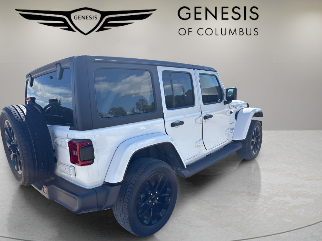 Used 2022 Jeep Wrangler Unlimited Sahara w/ Cold Weather Group AWD/4WD image 5