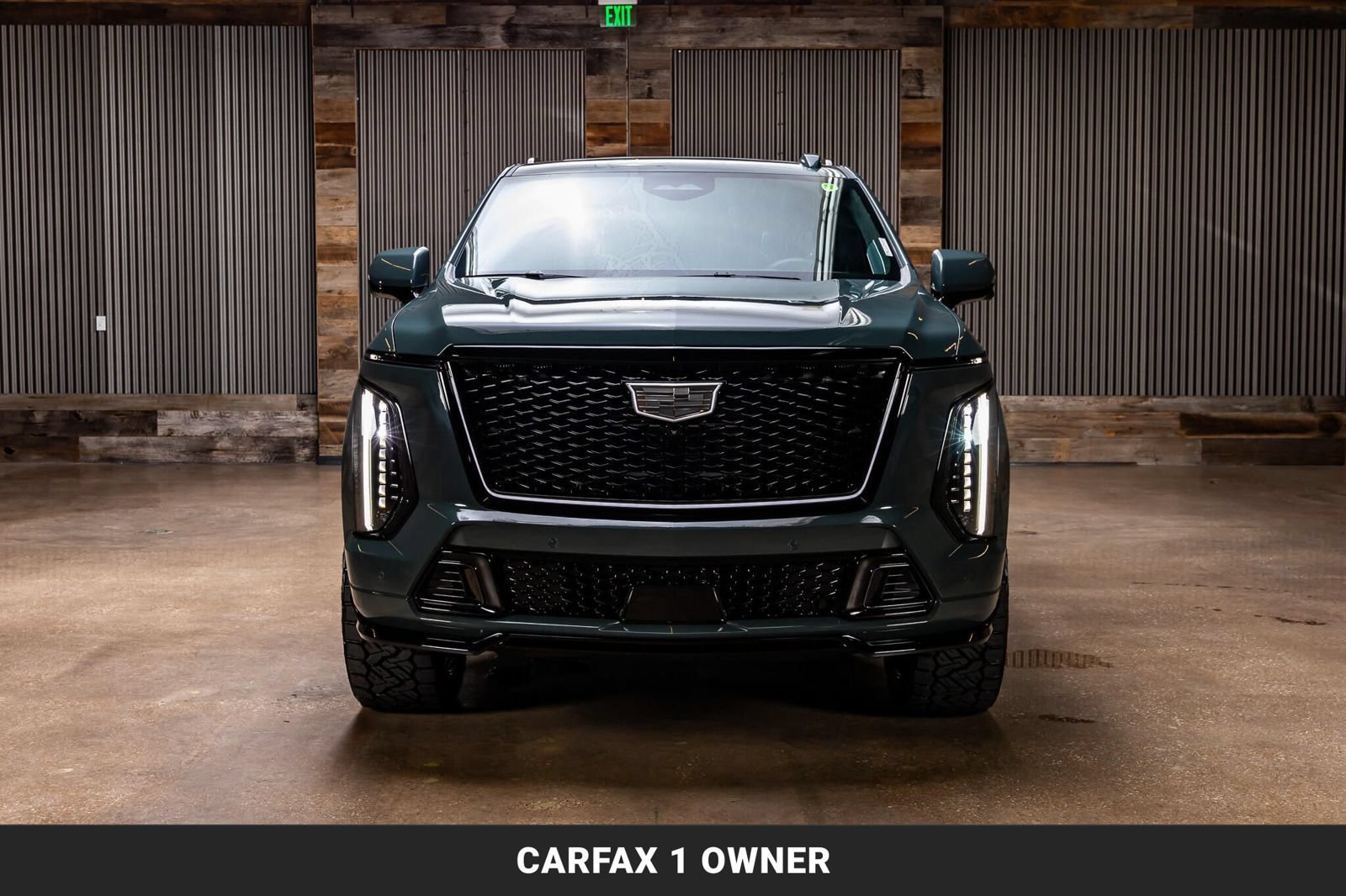 Used 2026 Cadillac Escalade V w/ LPO, ONYX Package AWD/4WD image 4