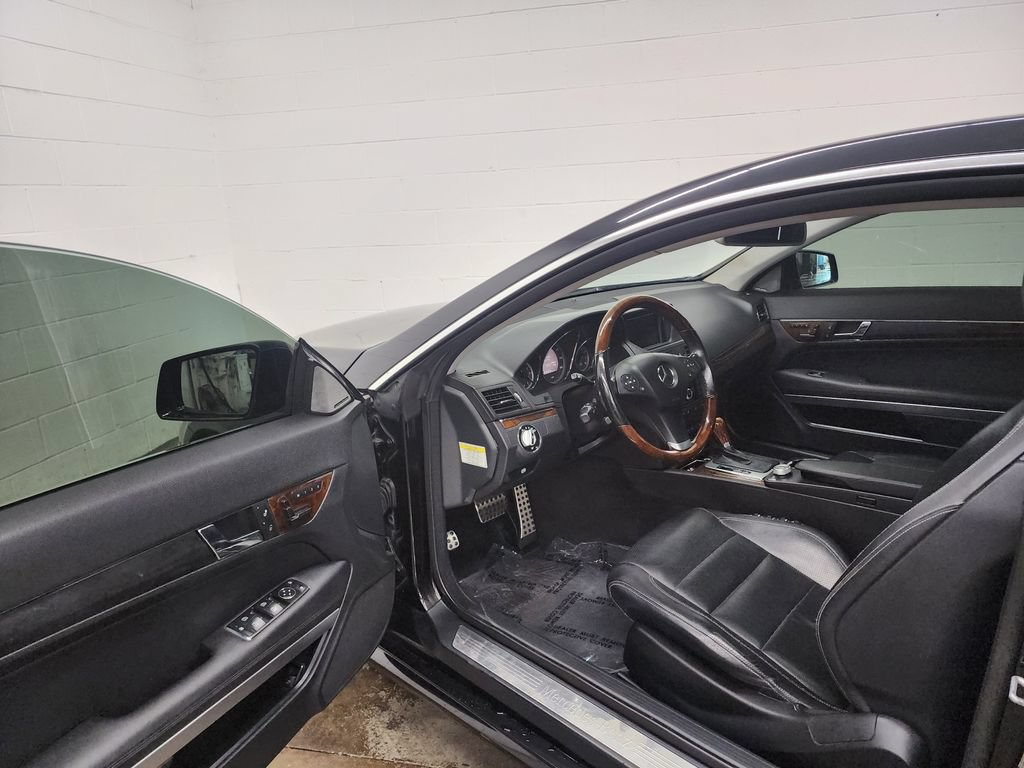 Used 2010 Mercedes-Benz E 550 Coupe image 11