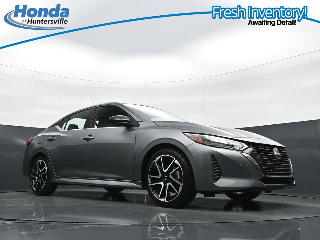 Used 2025 Nissan Sentra SR FWD image 38