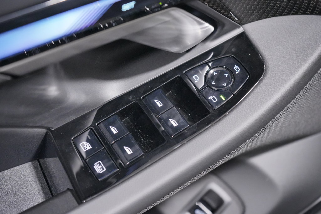 New 2026 BMW i5 M60 w/ Executive Package AWD/4WD image 17
