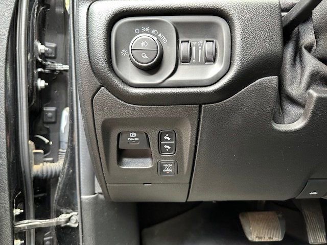 Used 2019 RAM 1500 Sport w/ Advanced Safety Group image 14