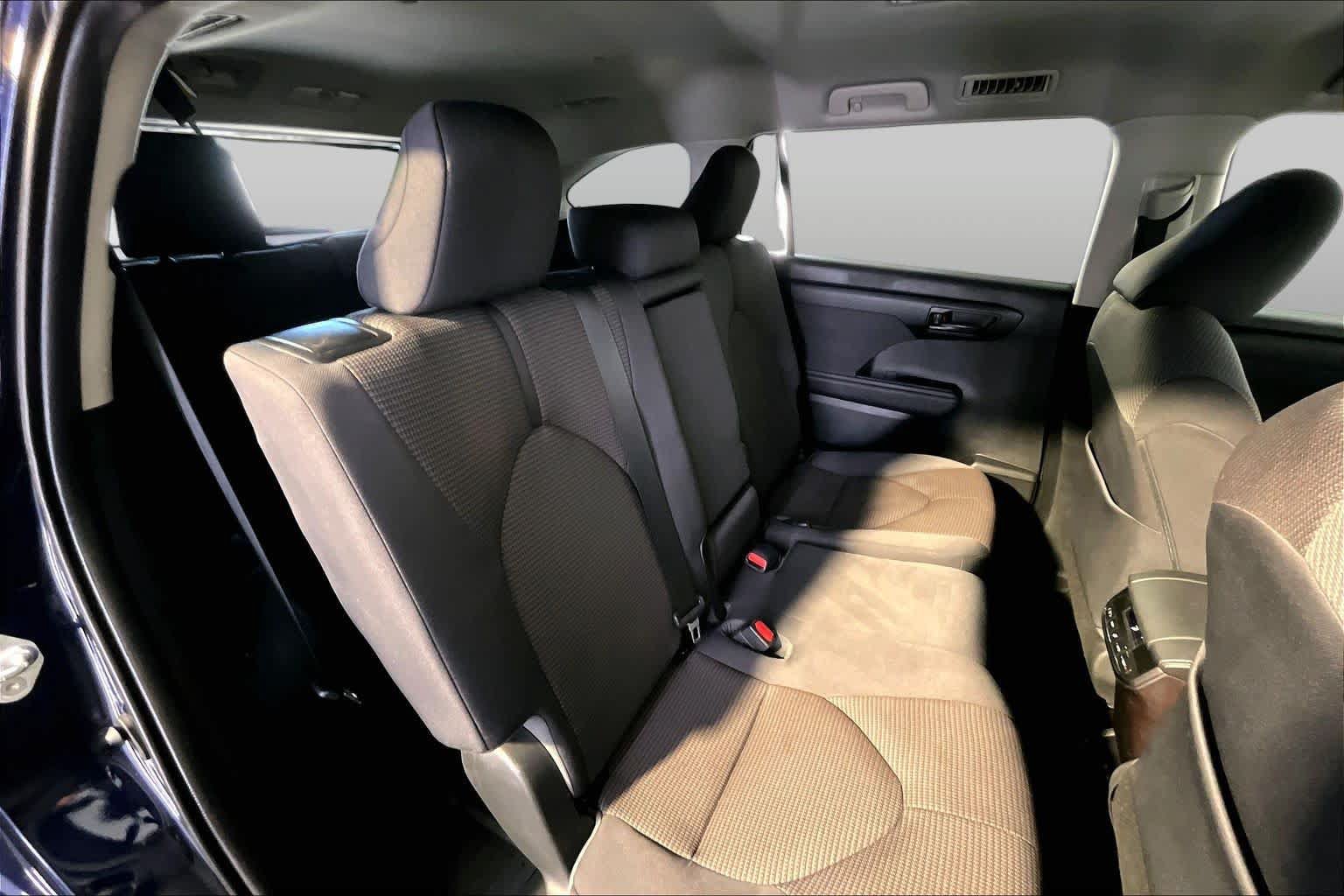 Used 2020 Toyota Highlander LE AWD/4WD image 20