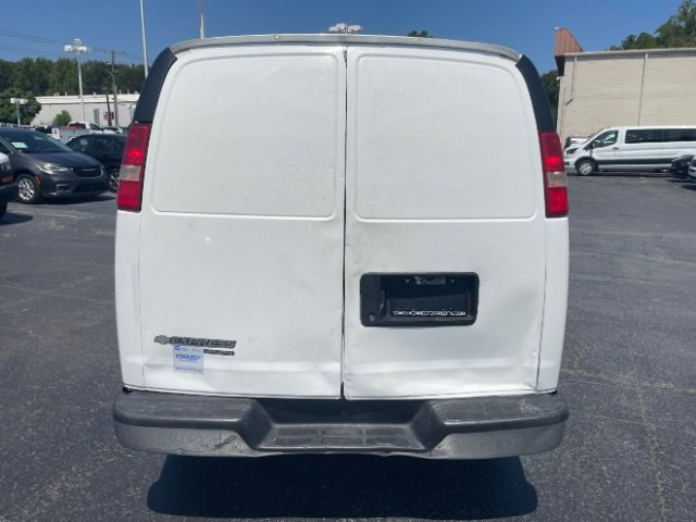 Used 2015 Chevrolet Express 2500 w/ Chrome Appearance Package RWD image 5