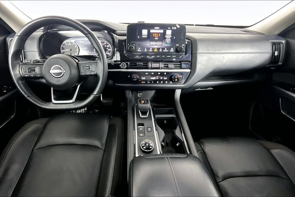 Used 2022 Nissan Pathfinder SL AWD/4WD image 15
