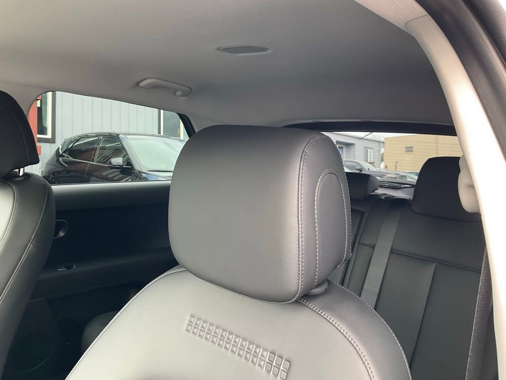 Used 2025 Hyundai Ioniq 5 SEL image 19