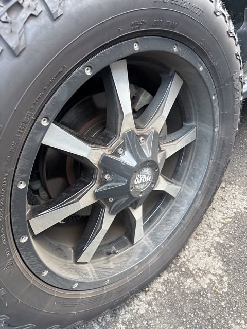 Used 2016 Chevrolet Tahoe LT w/ Luxury Package image 16