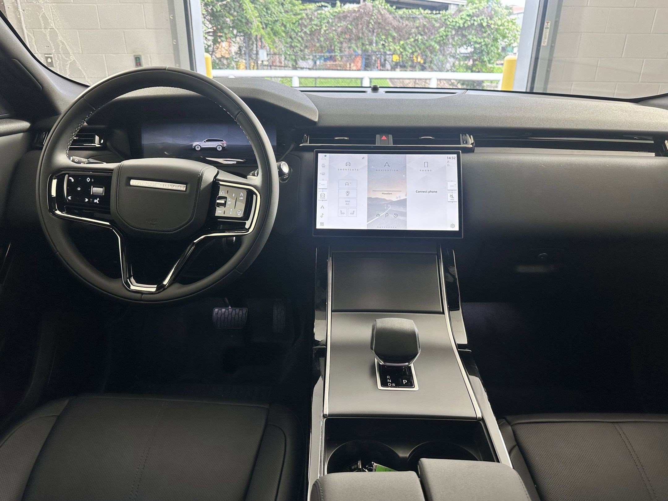 New 2026 Land Rover Range Rover Velar S image 4