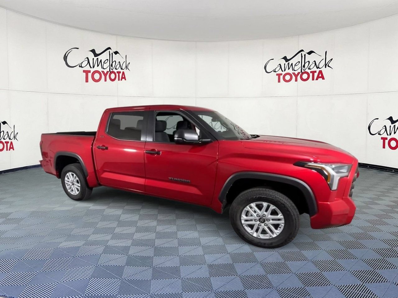 Used 2026 Toyota Tundra SR5 w/ SR5 Convenience Package AWD/4WD image 2