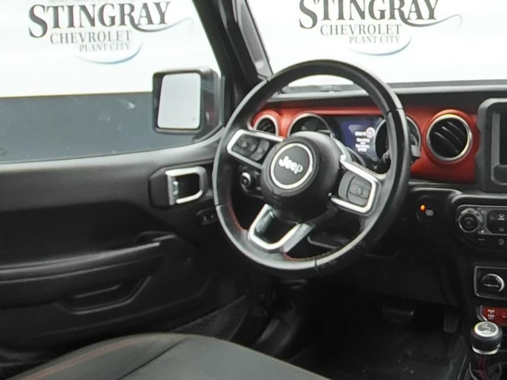 Used 2019 Jeep Wrangler Unlimited Rubicon w/ LED Lighting Group AWD/4WD image 16