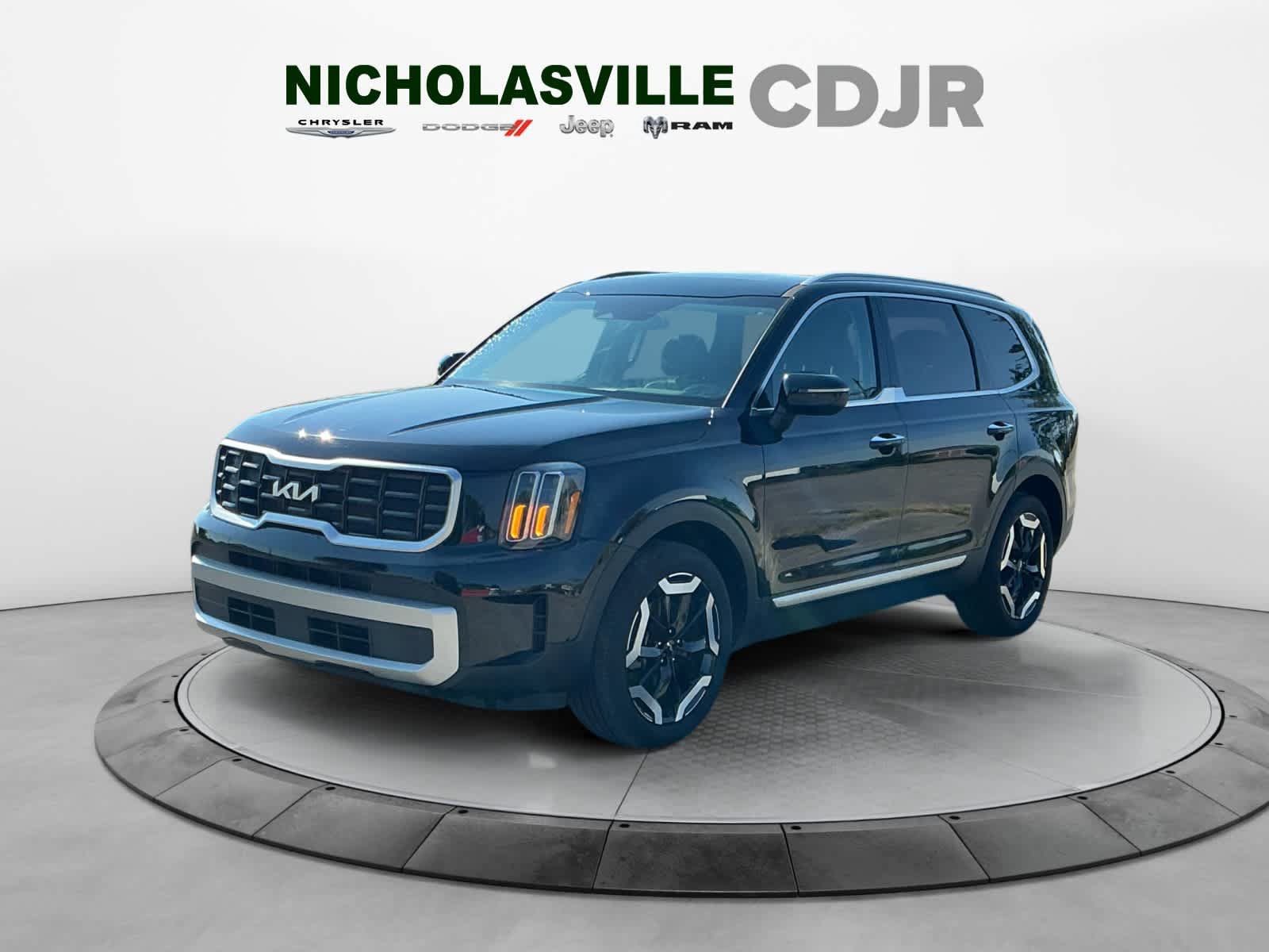 Used 2024 Kia Telluride S w/ S Sunroof Package AWD/4WD image 1