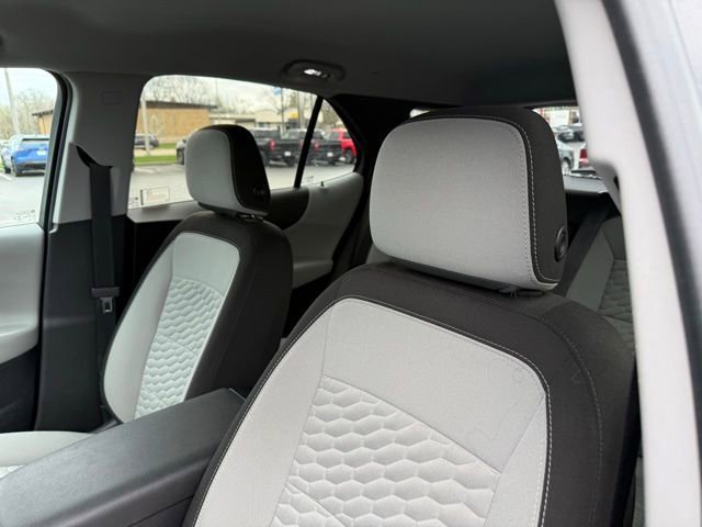 Used 2020 Chevrolet Equinox LS w/ LS Convenience Package image 9