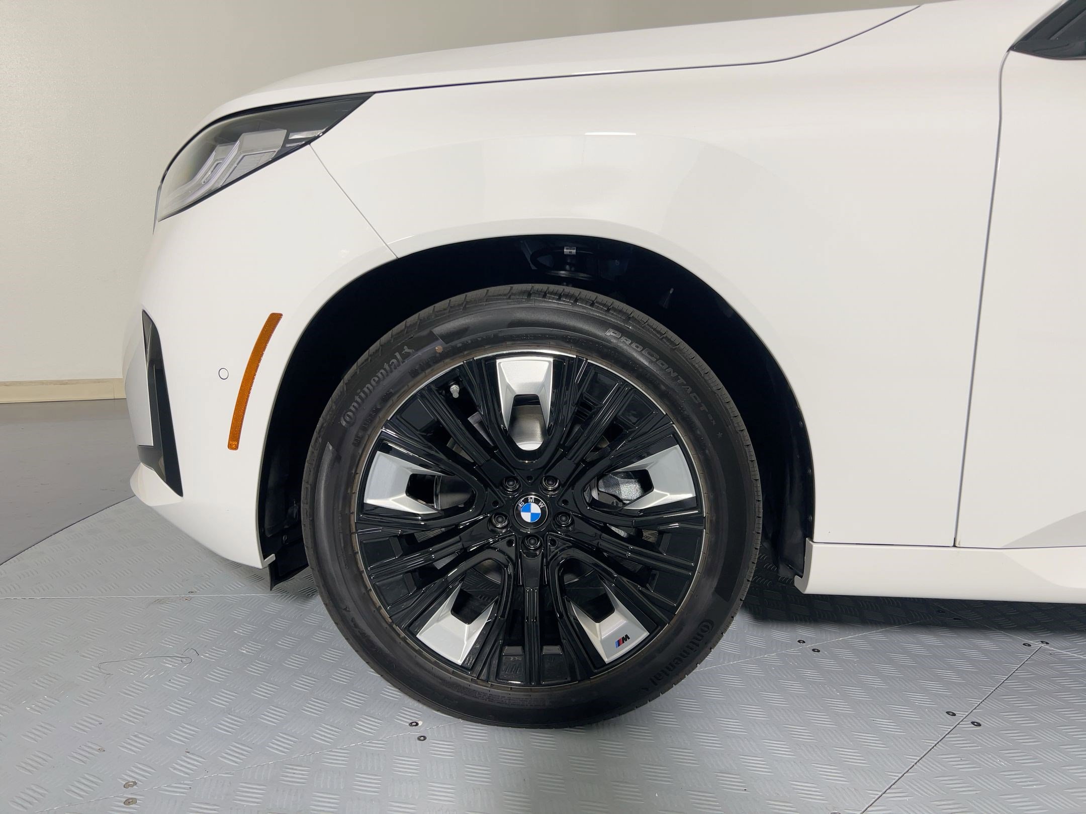 Used 2026 BMW X3 xDrive30 w/ Premium Package image 10