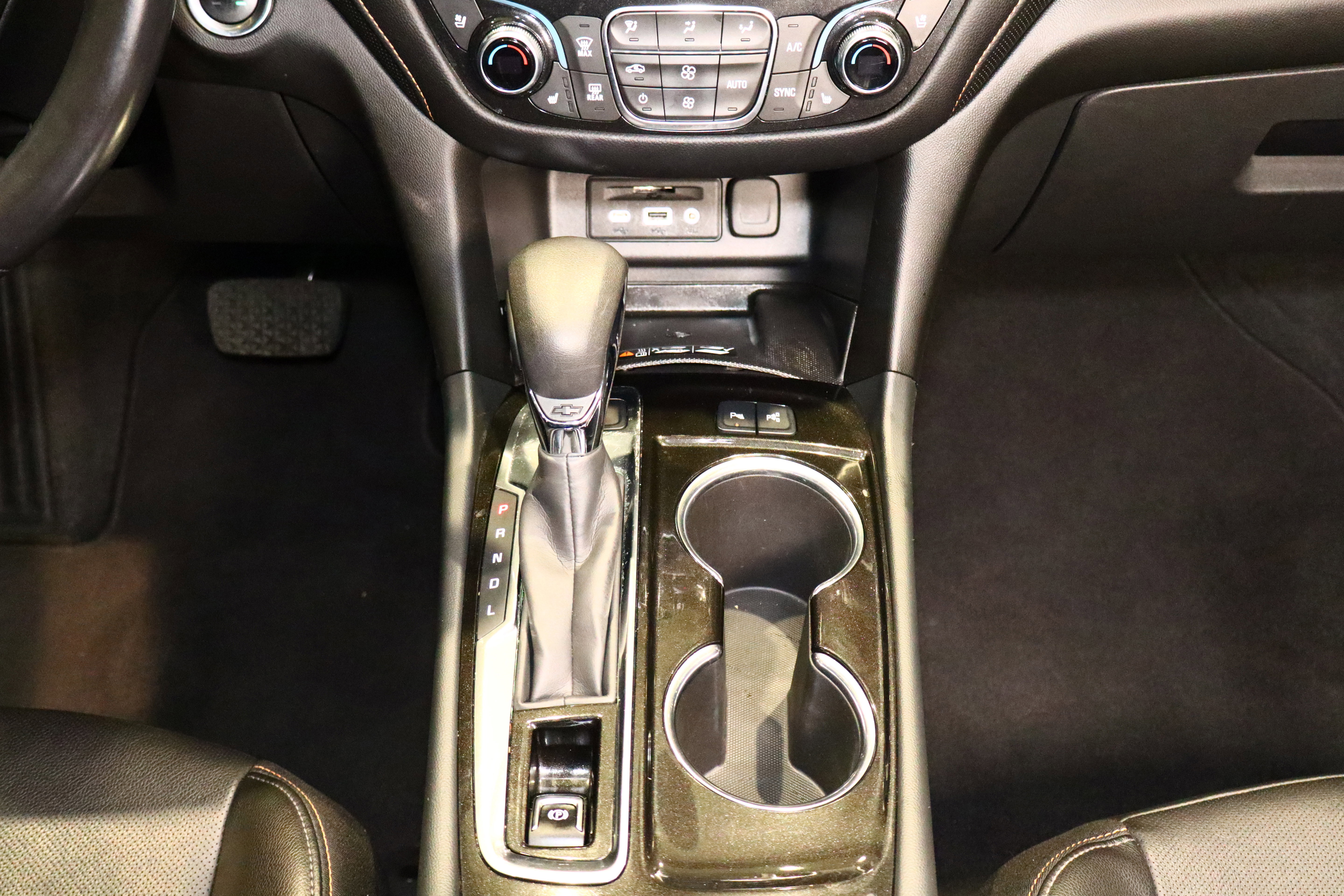 Used 2022 Chevrolet Equinox Premier image 26