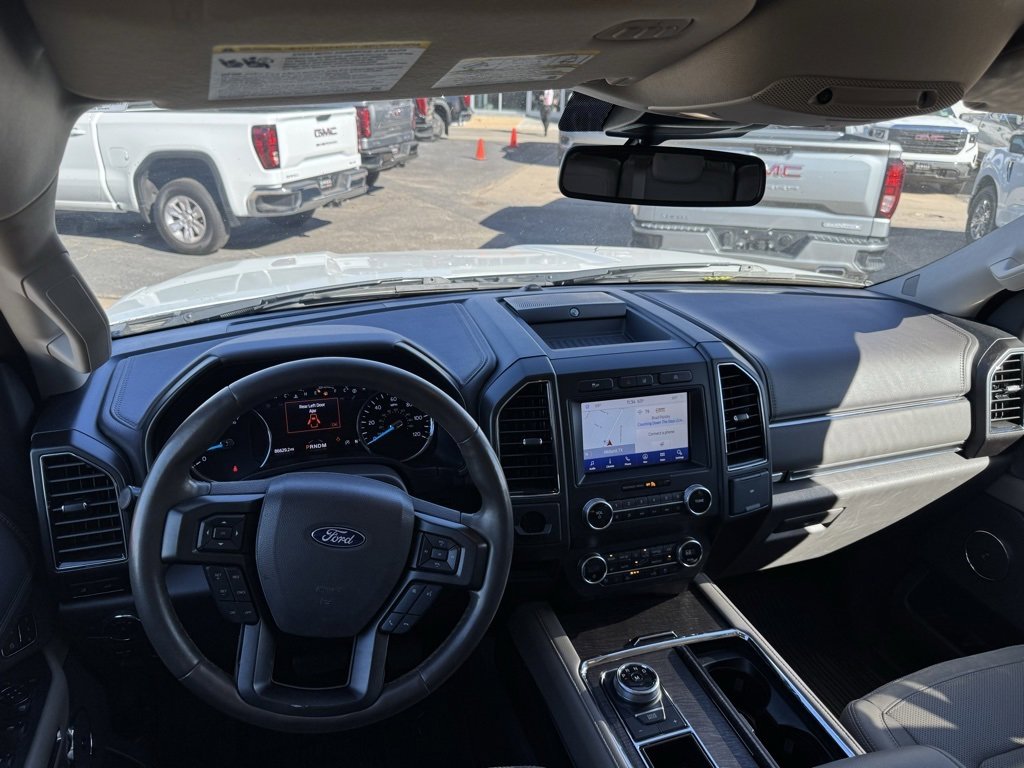 Used 2020 Ford Expedition Limited image 3