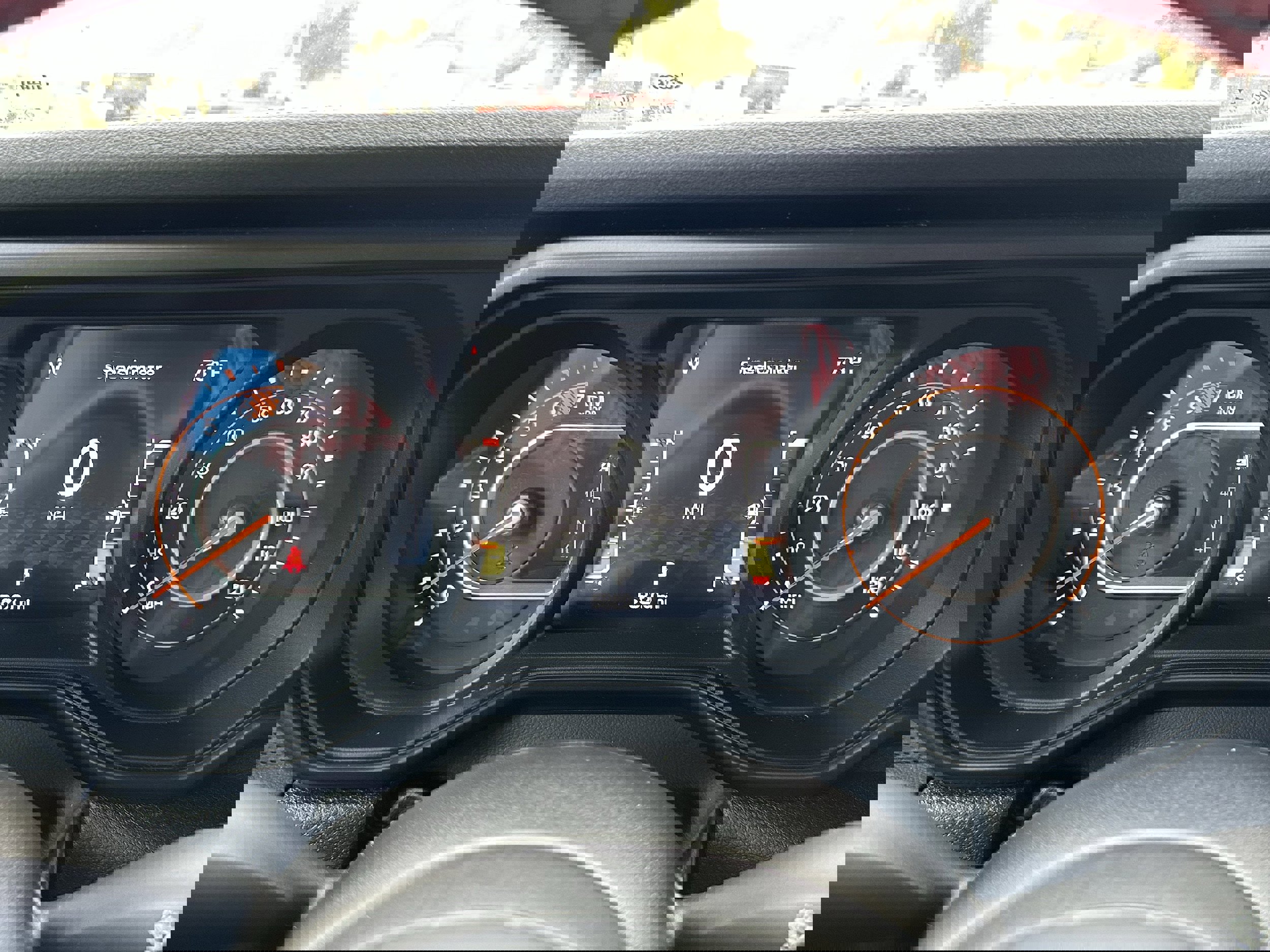 Used 2024 Jeep Wrangler Unlimited Rubicon w/ XTREMEE 35" Tire Package image 35