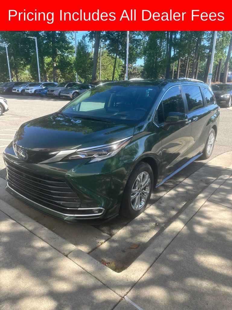 Used 2022 Toyota Sienna Platinum