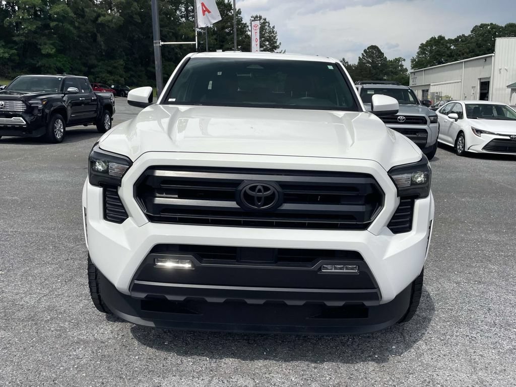Used 2025 Toyota Tacoma SR5 RWD image 6