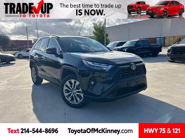 Used 2022 Toyota RAV4 XLE Premium FWD image 1