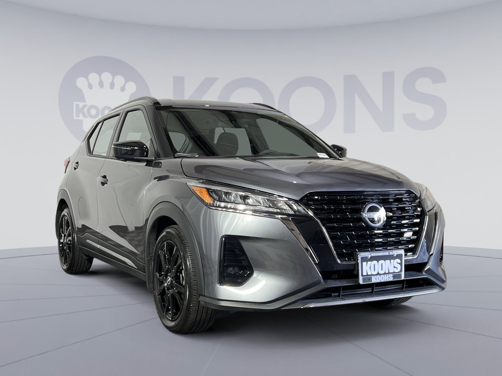 Used 2023 Nissan Kicks SR FWD image 10