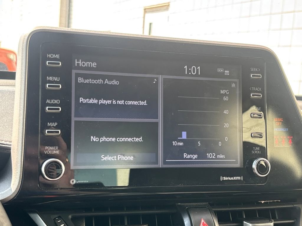 Used 2020 Toyota C-HR LE image 10