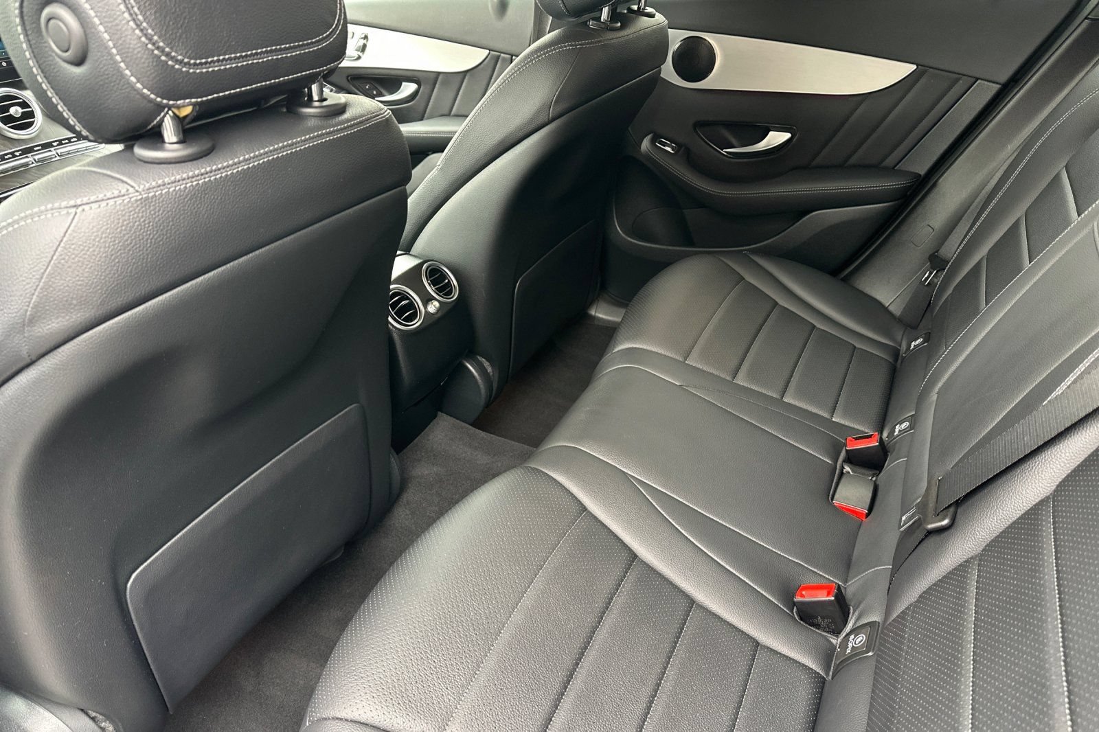 Used 2022 Mercedes-Benz GLC 300 image 13