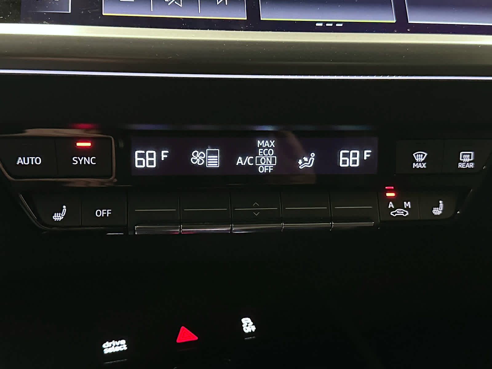 Used 2023 Audi Q4 e-tron Premium w/ Convenience Package image 30