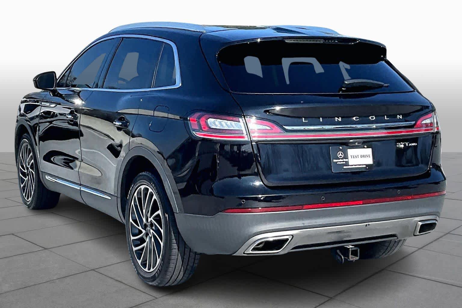 Used 2019 Lincoln Nautilus Reserve w/ Driver Assistance Package AWD/4WD image 11