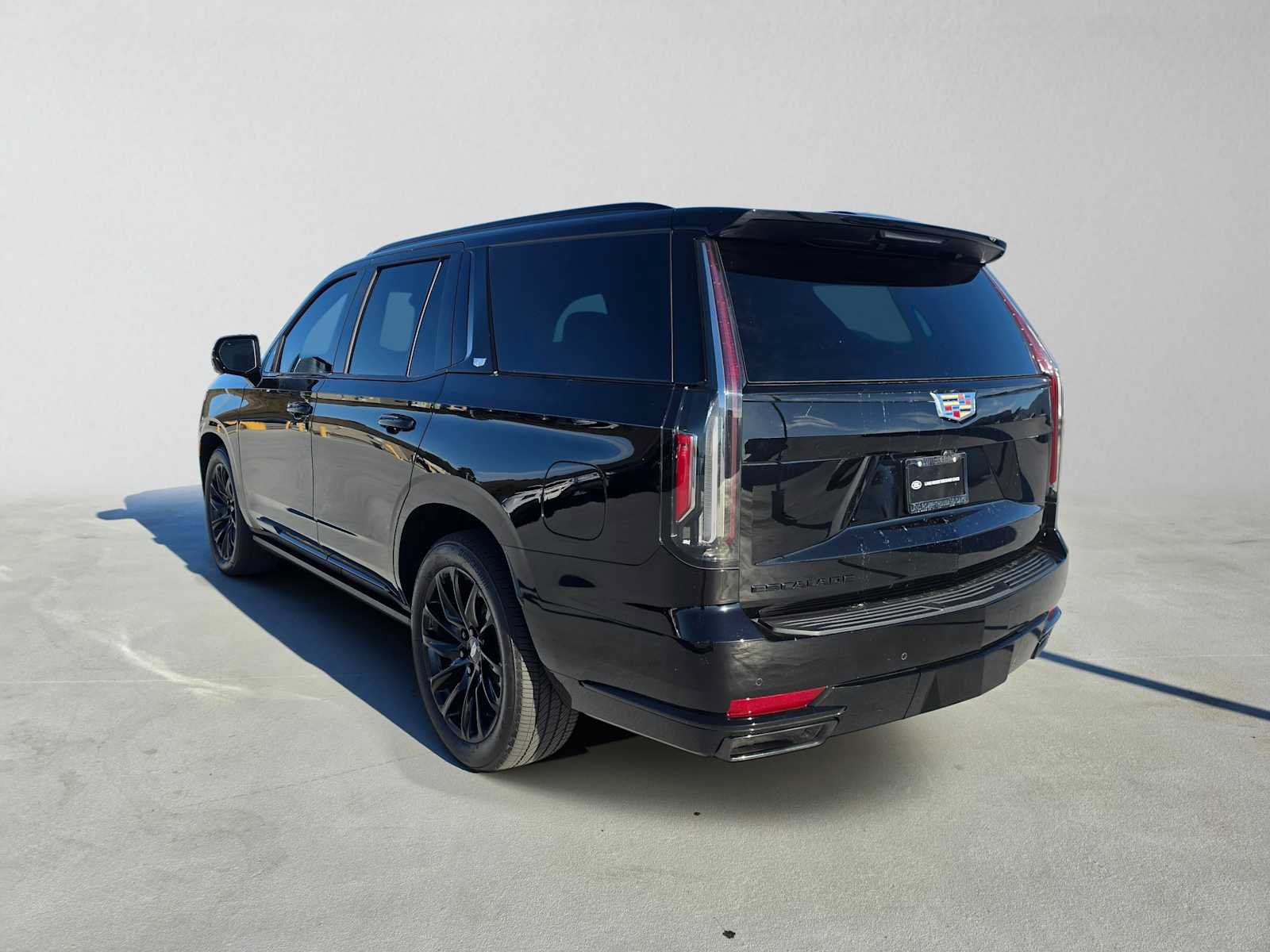 Used 2024 Cadillac Escalade Sport w/ LPO, ONYX Package AWD/4WD image 3