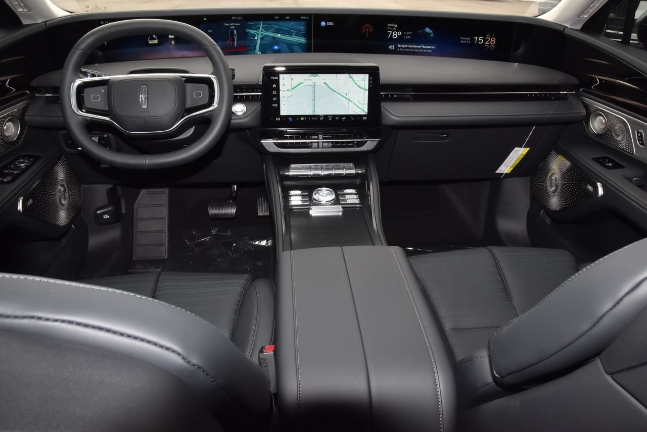 New 2026 Lincoln Nautilus Reserve AWD/4WD image 23