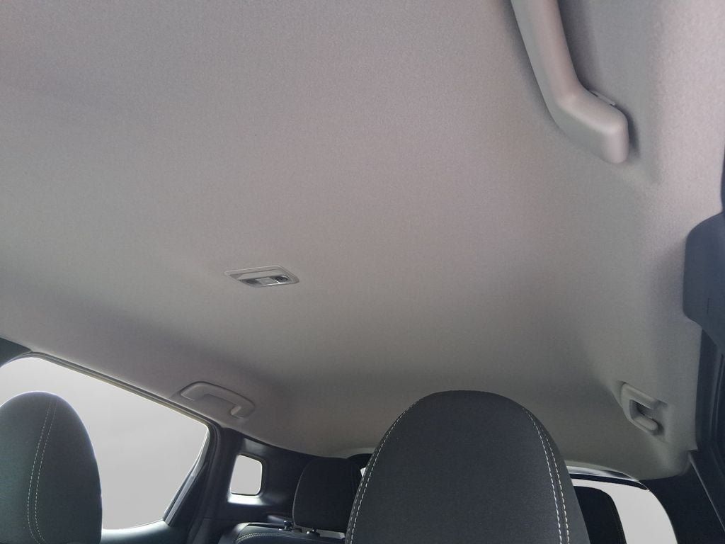 Used 2025 Nissan Kicks SV w/ Charging Package FWD image 23